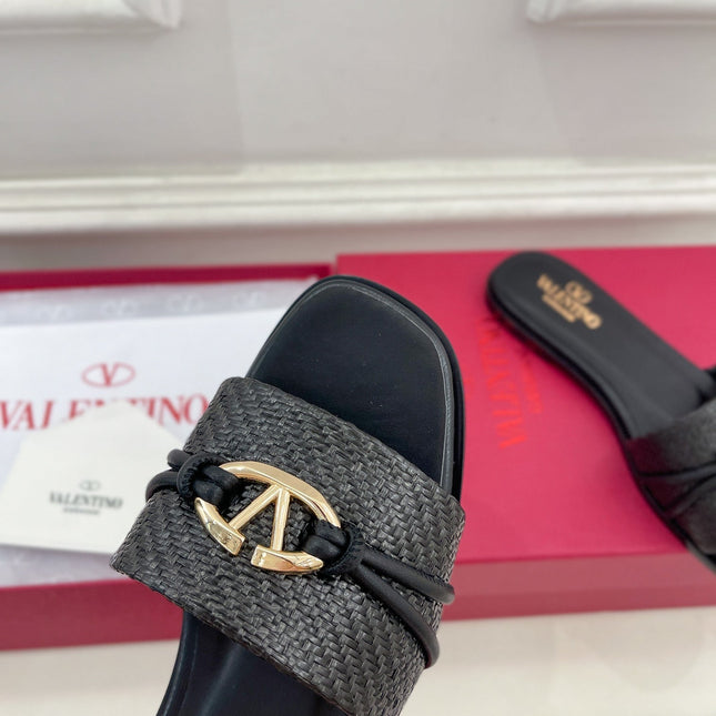 GARAVANI V LOGO SIGNATURE SLIDE IN BLACK RAFFIA AND CALFSKIN