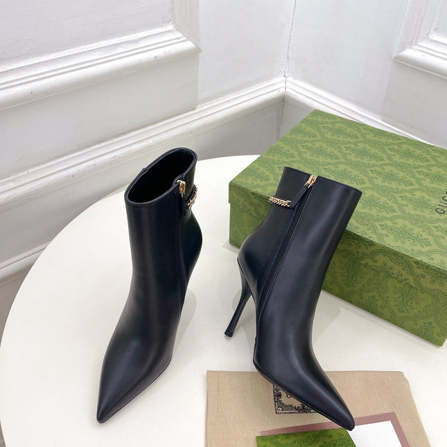 SIGNORIA SHORT BOOTS 10.5CM IN BLACK CALFSKIN