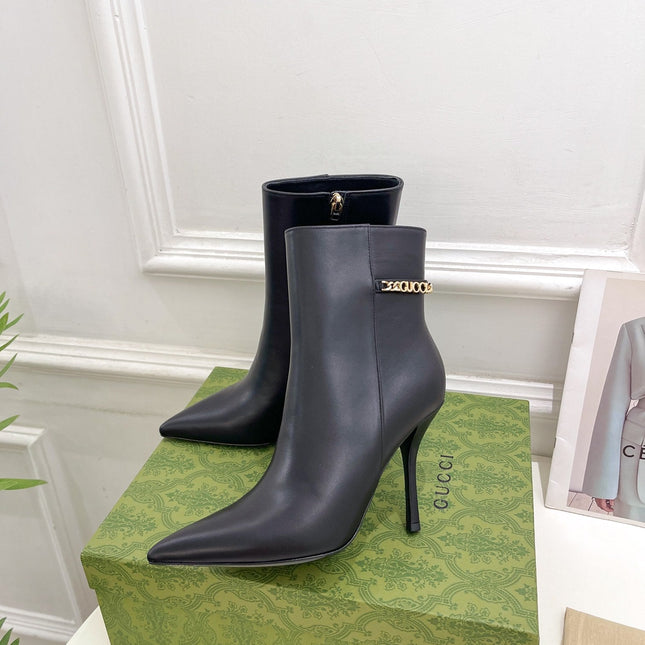 SIGNORIA SHORT BOOTS 10.5CM IN BLACK CALFSKIN