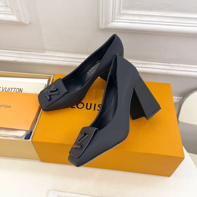 LV BLOCK HEEL PUMPS IN BLACK CALFSKIN