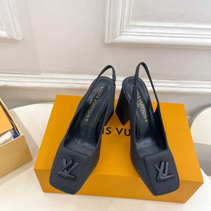 SHAKE SQUARE-TOE BLOCK HEEL 9 CM SANDALS IN BLACK PEPPLE CALFSKIN