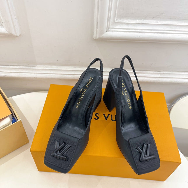 SHAKE SQUARE-TOE BLOCK HEEL 9 CM SANDALS IN BLACK PEPPLE CALFSKIN