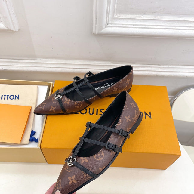 POINTED FLAT SHOES IN CHOCOLATE BROWN MONOGRAM CALFSKIN