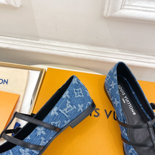 POINTED FLAT SHOES IN COBALT BLUE MONOGRAM DENIM
