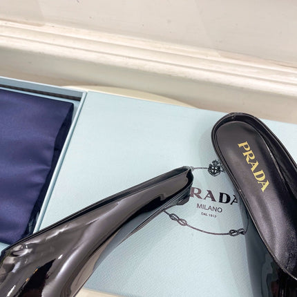 MULES SQUARE TOE IN BLACK SHINY CALFSKIN
