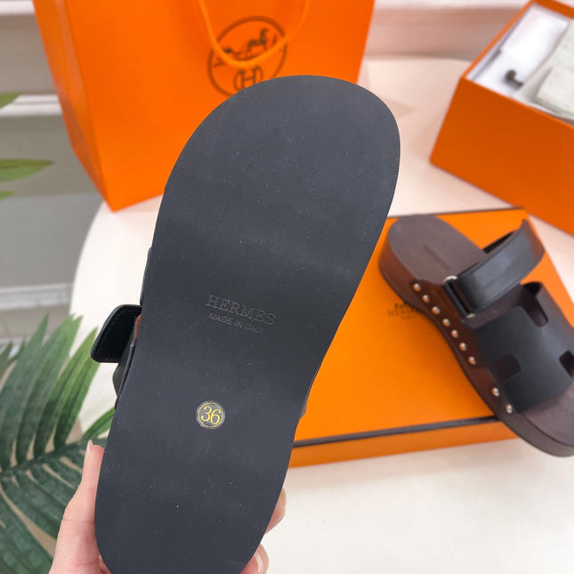 KOS CLOG IN BLACK CALFSKIN