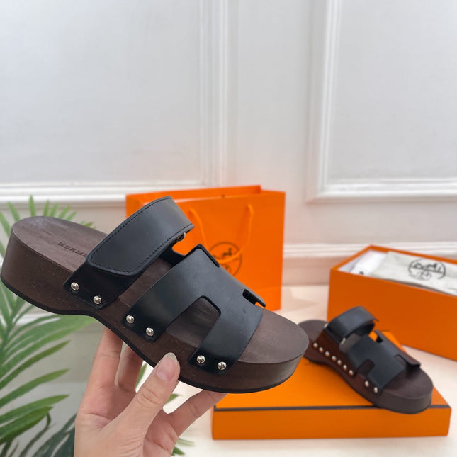 KOS CLOG IN BLACK CALFSKIN