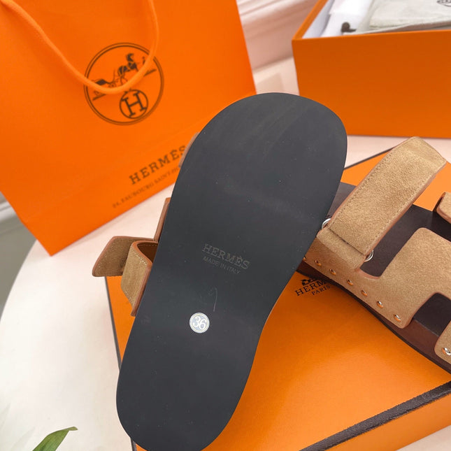 KOS CLOG IN PEANUT BROWN SUEDE