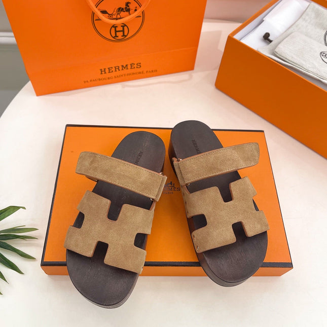 KOS CLOG IN PEANUT BROWN SUEDE