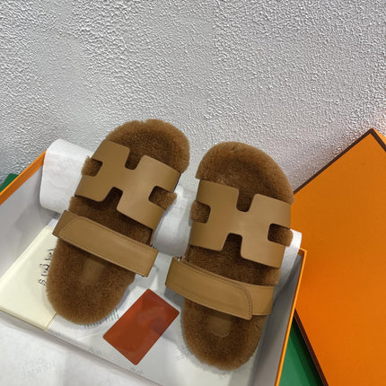 Chypre Sandal Gold shearling insole Gold goatskin lining