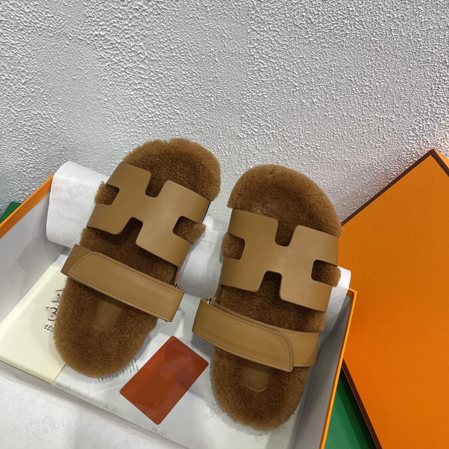 Chypre Sandal Gold shearling insole Gold goatskin lining