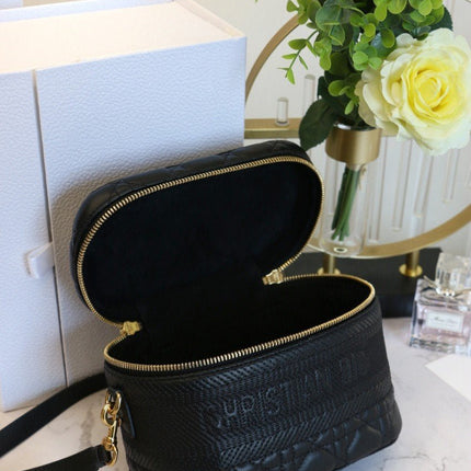 SMALL TRAVEL VANITY CASE BLACK LAMBSKIN