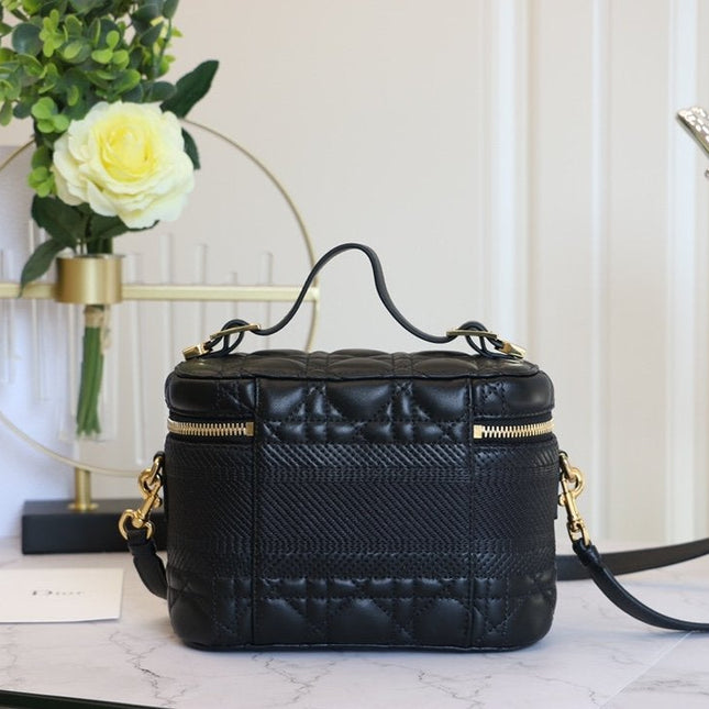 SMALL TRAVEL VANITY CASE BLACK LAMBSKIN