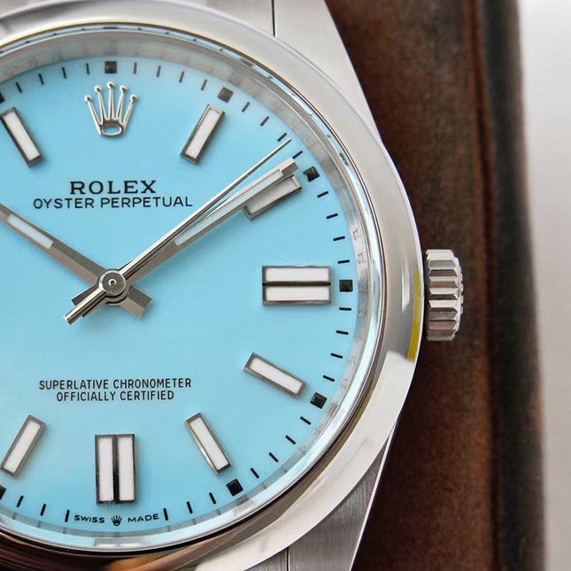 OYSTER PERPETUAL 41 STAINLESS STEEL SKY BLUE DIAL