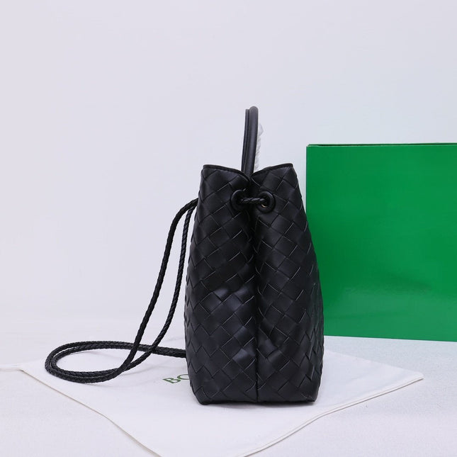 ANDIA SHOULDER BAG